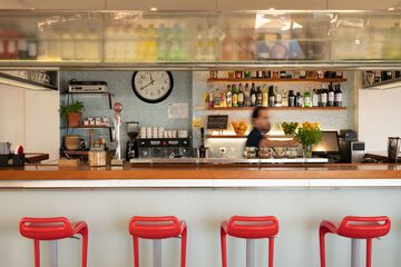 Snack bar
