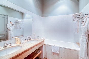Bathroom shower