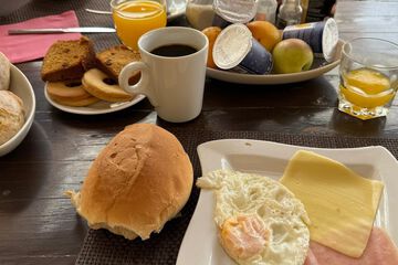 Breakfast meal