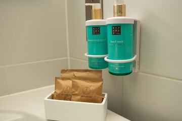 Bathroom amenities