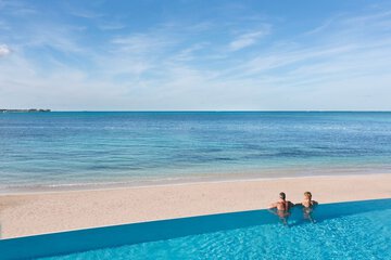 Infinity pool