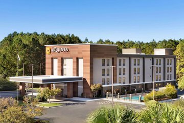 La Quinta Inn & Suites by Wyndham Selma / Smithfield I-95