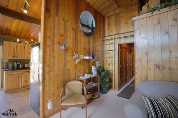 Ballroom/Hall 105 of 110