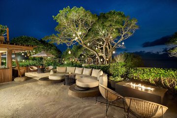 Beach bar