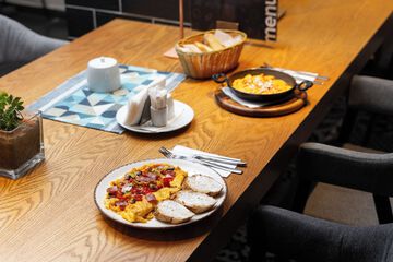 Breakfast buffet