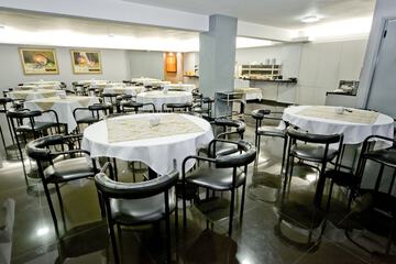 Food court