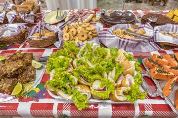 Breakfast buffet