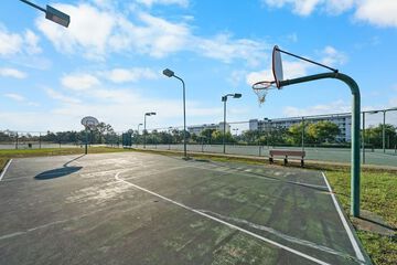 Sport court
