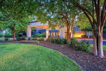 Courtyard by Marriott Hampton