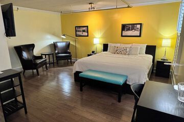 The Sherman Inn