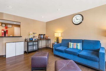 Hotel Interior 5 of 34