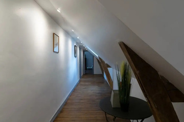 hotel_rooms