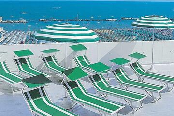 Sundeck