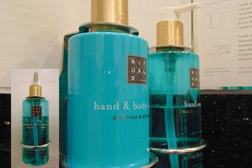 Bathroom amenities