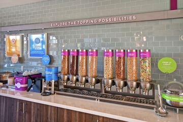 Breakfast/Coffee Service 28 of 34