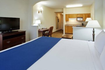  Holiday Inn Express Hotel & Suites San Jose - International Airport 10