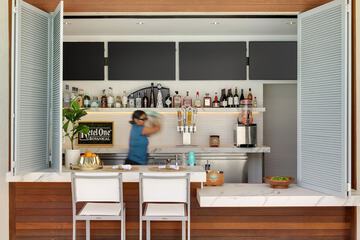 Poolside bar