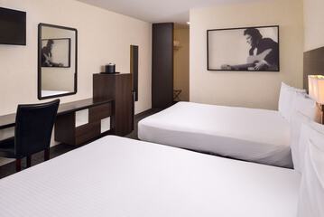 Room 37 of 61