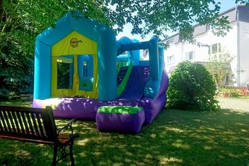 Children's play area - outdoor