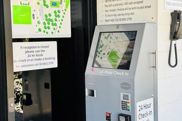 Check-in/check-out kiosk