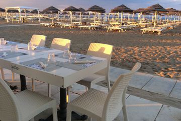 Beach bar