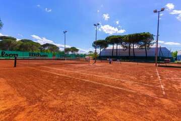 Tennis court