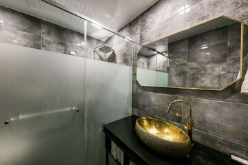 Bathroom sink