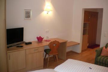 Photo 35