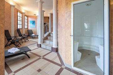 Steam room