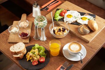 Breakfast meal