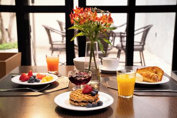 Breakfast area