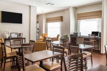 Breakfast/Coffee Service 47 of 66