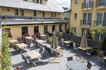 Sundeck