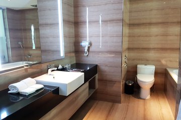 Bathroom sink