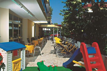 Children's play area - outdoor