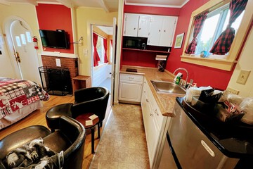 Private kitchenette