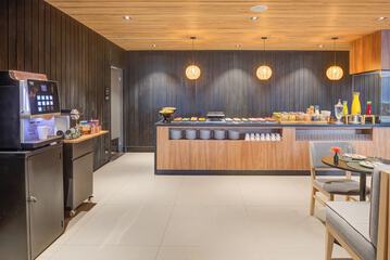 Coffee shop
