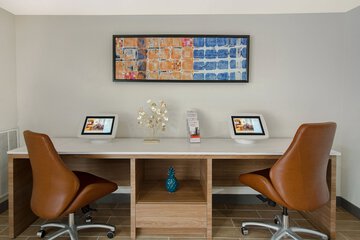 Business Center 60 of 61