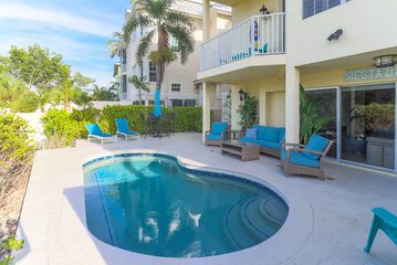 Private pool