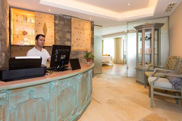 Spa reception
