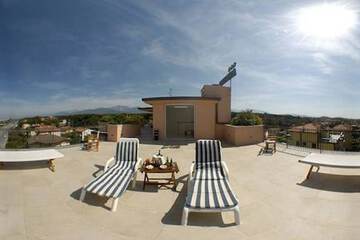 Sundeck