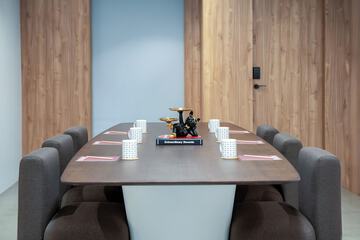 Meeting facility