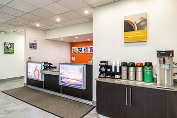 Breakfast/Coffee Service 35 of 39