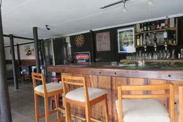 Poolside Bar