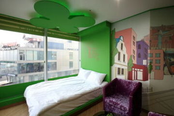 Guestroom