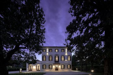 Front of property - evening/night