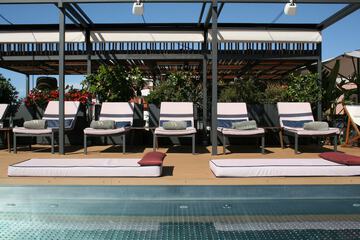 Rooftop pool
