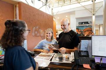 Check-in/check-out kiosk