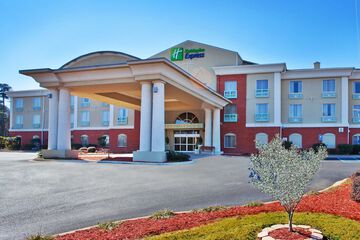 Holiday Inn Express & Suites Thomasville by IHG