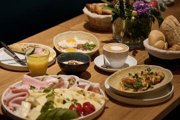 Breakfast buffet